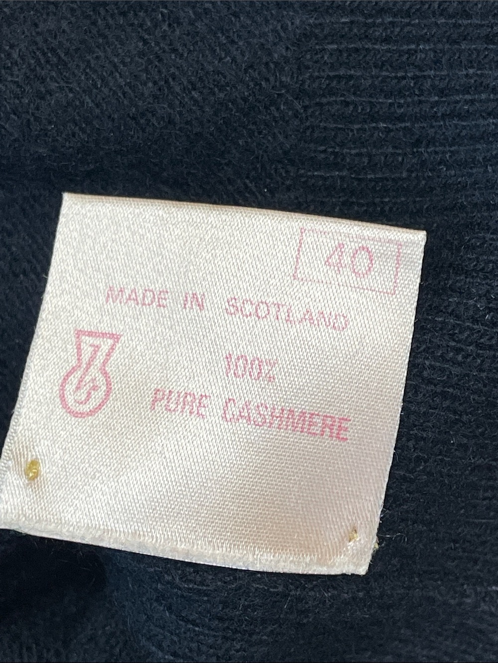 Vintage Pringle of Scotland 100% Cashmere Mock Neck Back Zip Sweater Black 40 - Picture 8 of 8